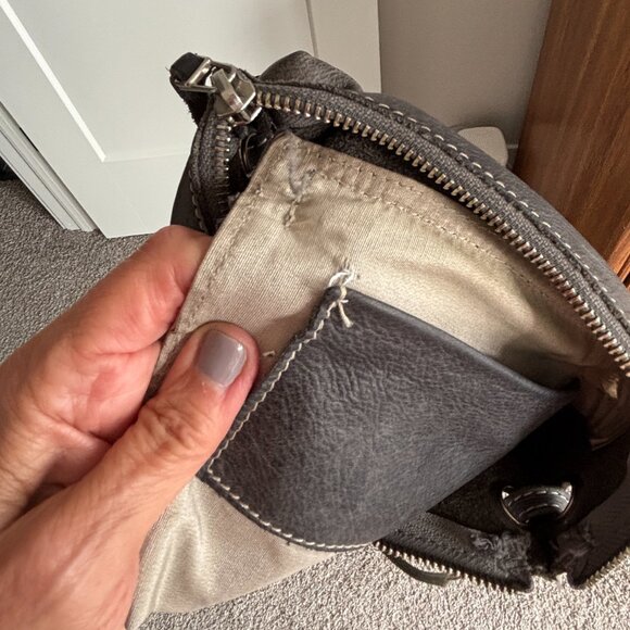 Roots Edie Crossover Bag in a Pebbled Leather- Dark Grey Colour - Made in Canada - Picture 6 of 7